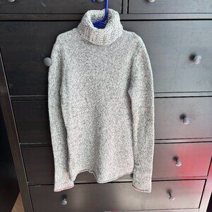Gap turtleneck